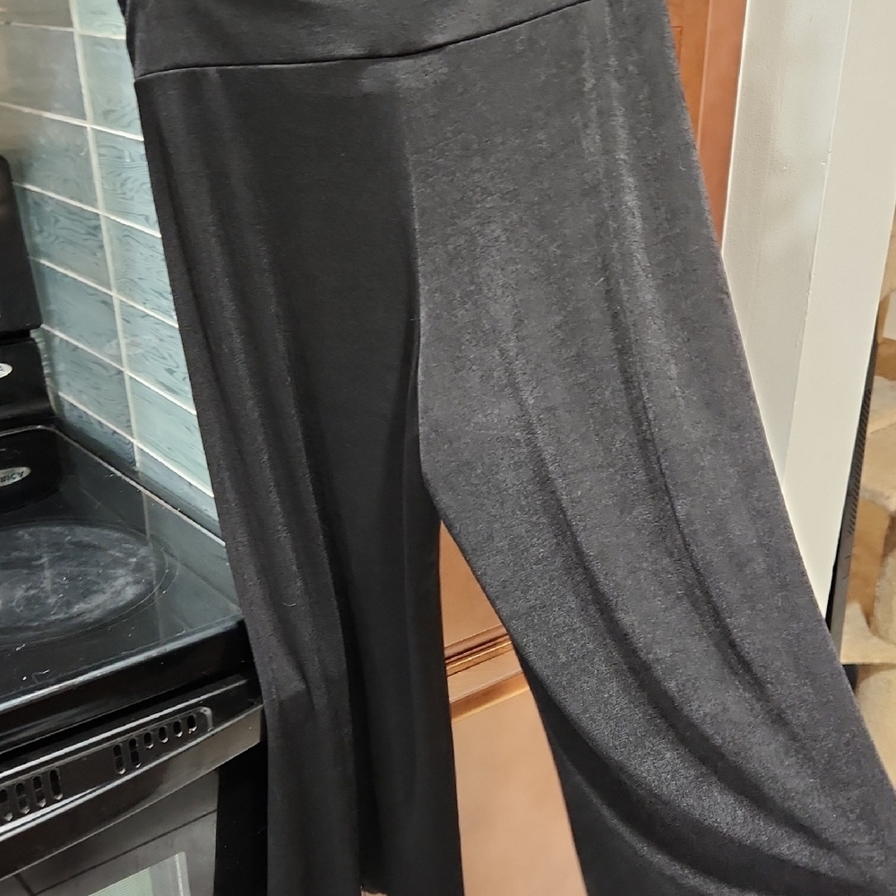 Elegant Black Maxi Skirt - Picture 5 of 5